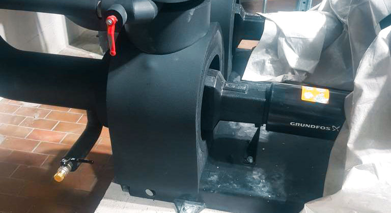 Aislamiento Armaflex de una bomba Grundfos